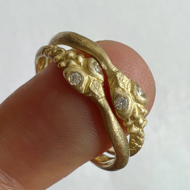 18ct Gold Diamond & Emerald Snake Ring